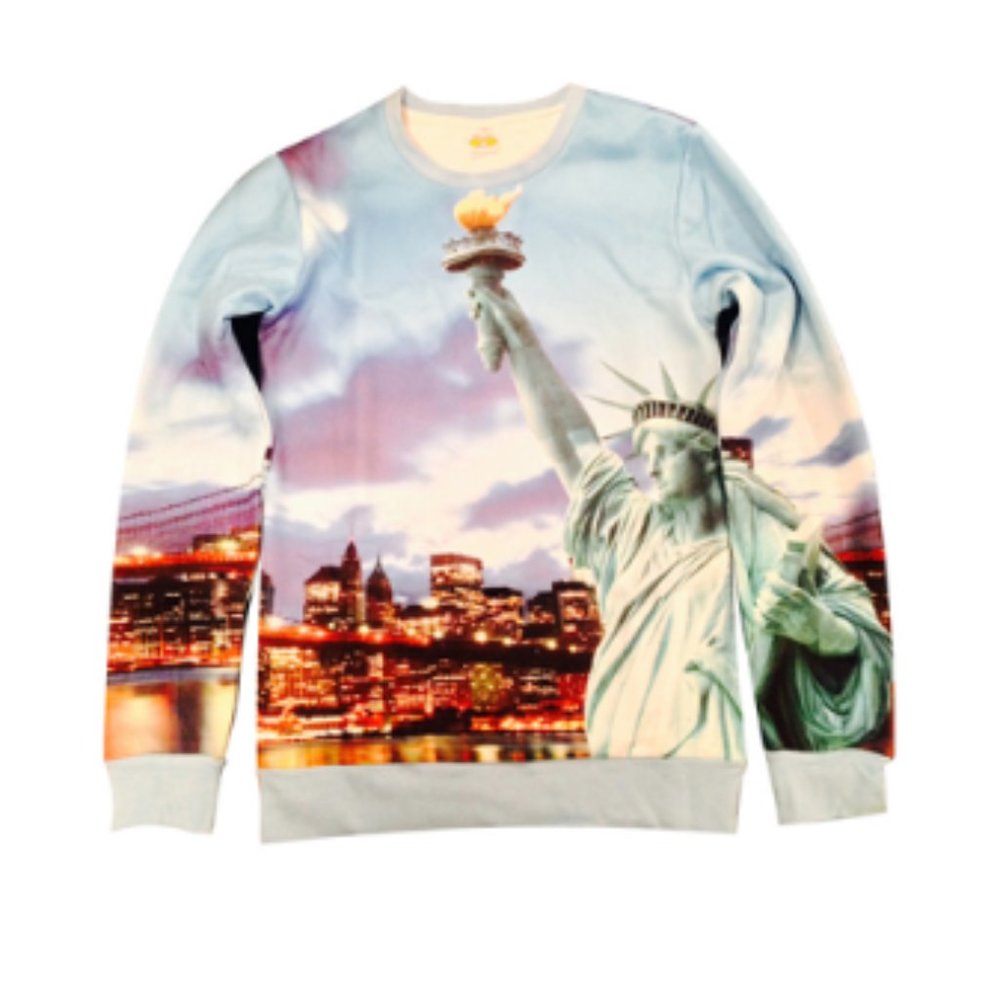 New York City NYC Skyline Crewneck Sweater - New! - 50% Off MSRP
